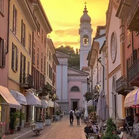 Lejlighed Mansarda In Centro Con Privata E Possibilita Garage Menaggio