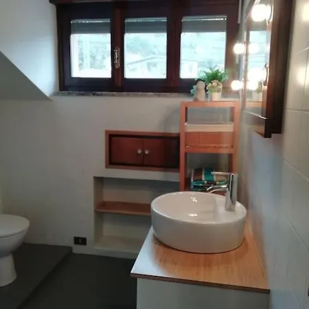 Mansarda In Centro Menaggio Con Spiaggia Privata E Possibilita Garage Appartement Menaggio