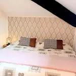 Mansarda In Centro Con Privata E Possibilita Garage Apartment Menaggio