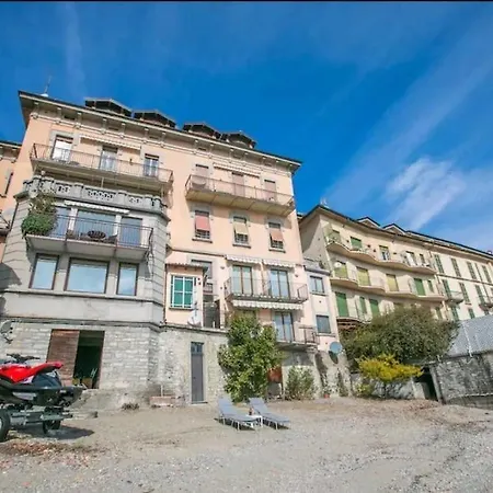 Mansarda In Centro Con Privata E Possibilità Garage * Menaggio