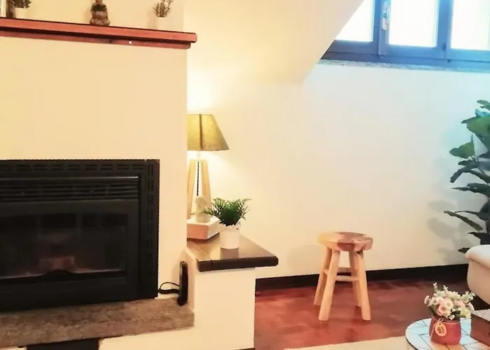 Appartement Mansarda In Centro Con Privata E Possibilità Garage Menaggio