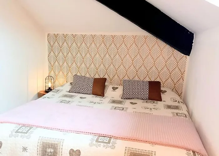 Mansarda In Centro Con Privata E Possibilità Garage Appartement Menaggio