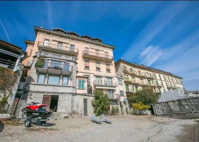 Mansarda In Centro Con Privata E Possibilità Garage * Menaggio